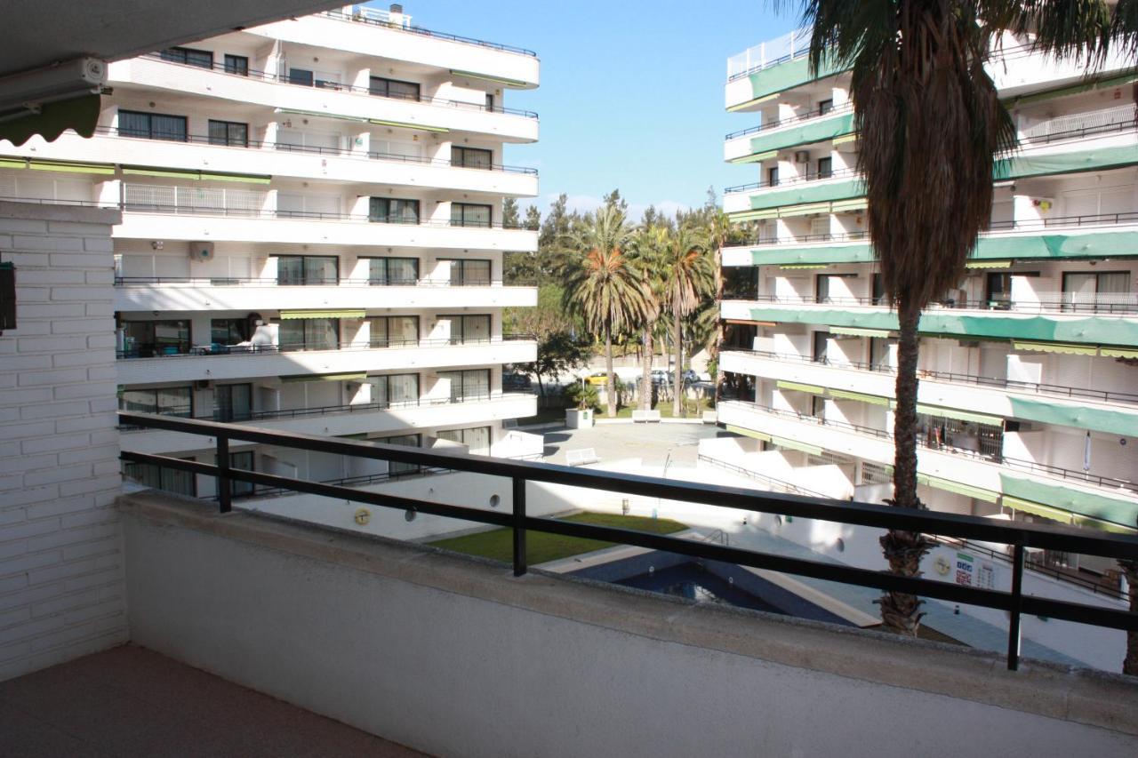Apartamentos Aventura Салоу Екстериор снимка