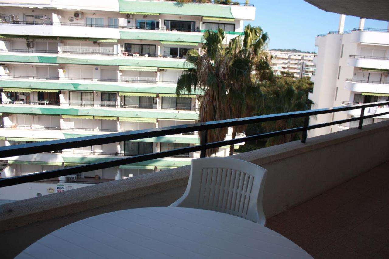 Apartamentos Aventura Салоу Екстериор снимка