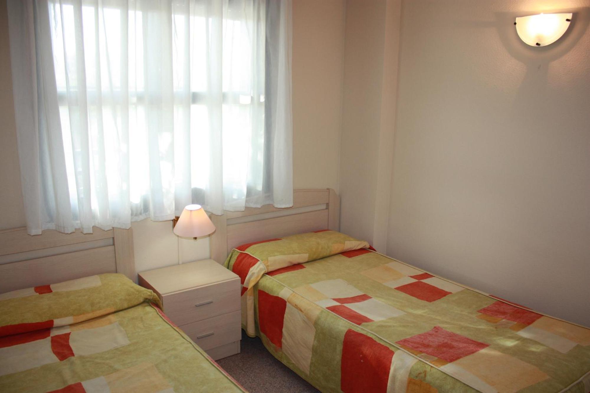 Apartamentos Aventura Салоу Екстериор снимка